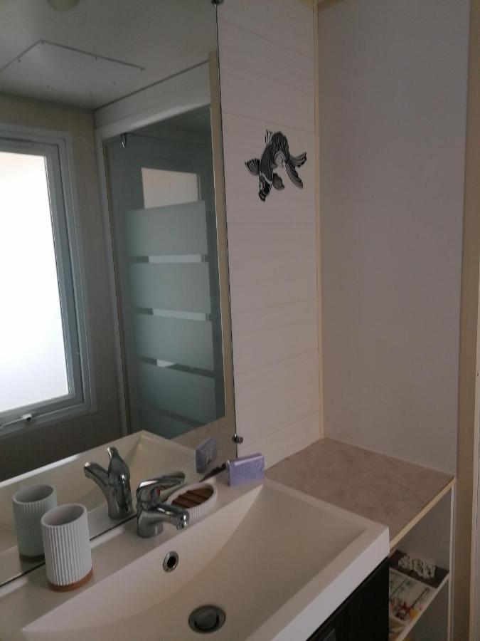 Le Domaine Des Iscles Hotel La Roque-d'Antheron Luaran gambar